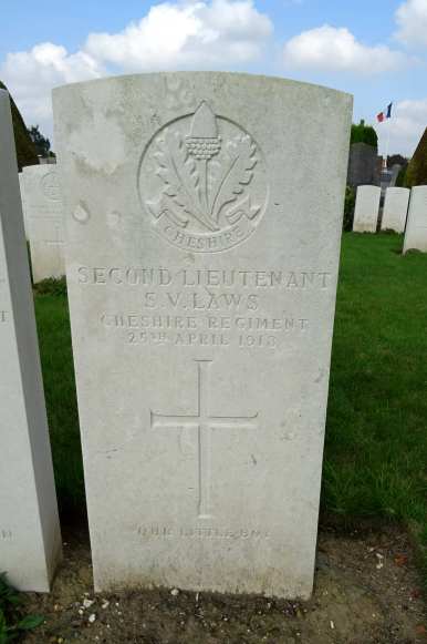 2Lt SV Laws 250418 FR